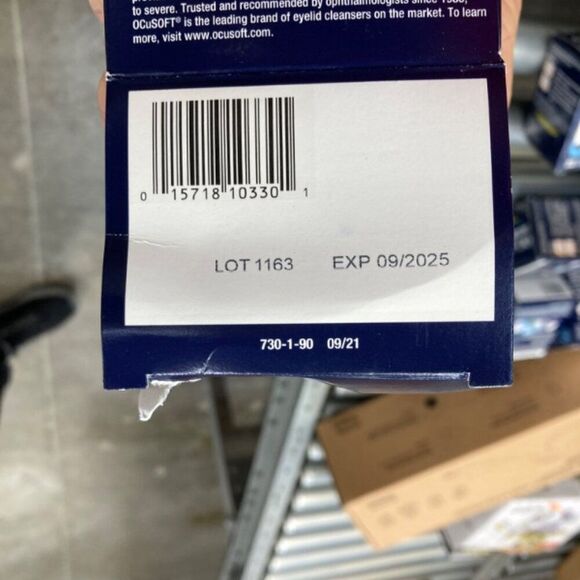 OCuSOFT Lid Scrub Pads Original – New  Refresh & Clean with Ease! - Picture 2 of 2